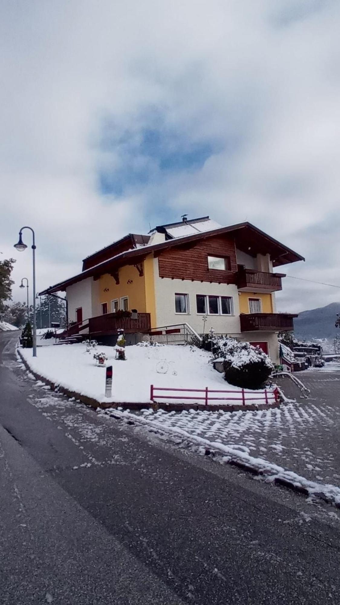 Casa Vacanze A Romeno Eksteriør billede